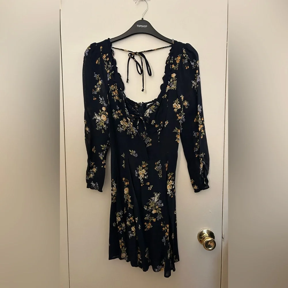 Reformation Remi Dress - Picture 3 of 8